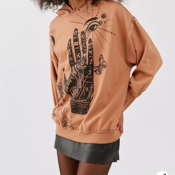 Urban Outfitters Hoodie 💄💋 - Picture 6 of 11